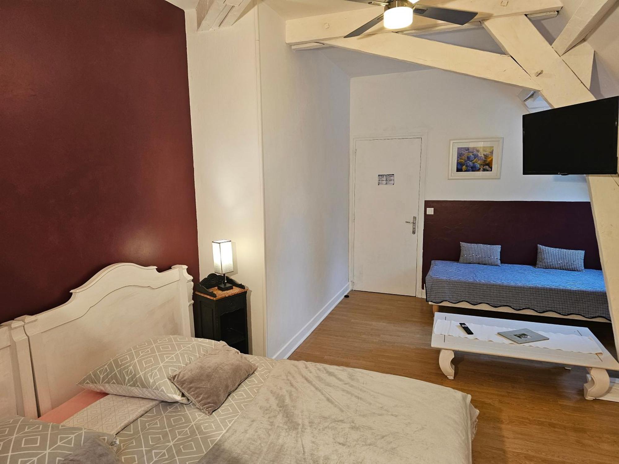 Bed and Breakfast La demeure aux Pins à Lourdes Extérieur photo